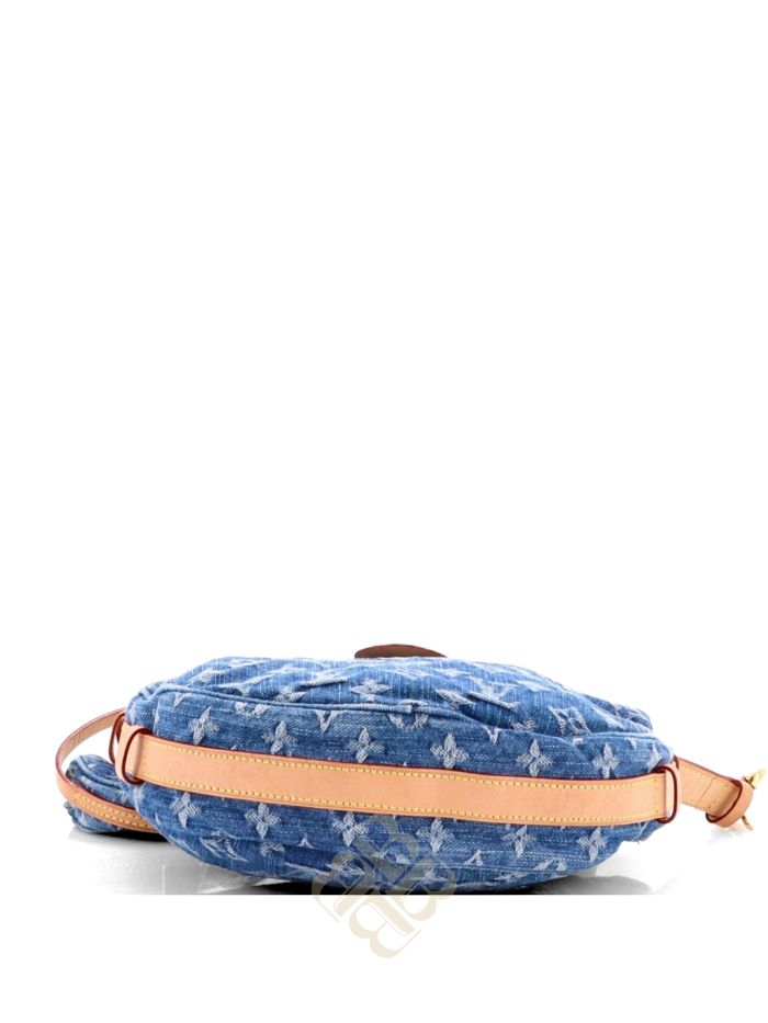 Túi Louis Vuitton Croissant NM Handbag Monogram Denim MM hobo bag 45EWPM5FQFML8YNY