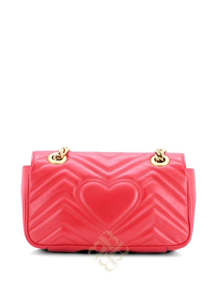 Túi đeo chéo Gucci GG Marmont Flap Bag Matelasse Leather Mini crossbody bag HLOYTV9OWIVVKE8L 2026 Túi đeo chéo Gucci GG Marmont Flap Bag Matelasse Leather Mini crossbody bag HLOYTV9OWIVVKE8L