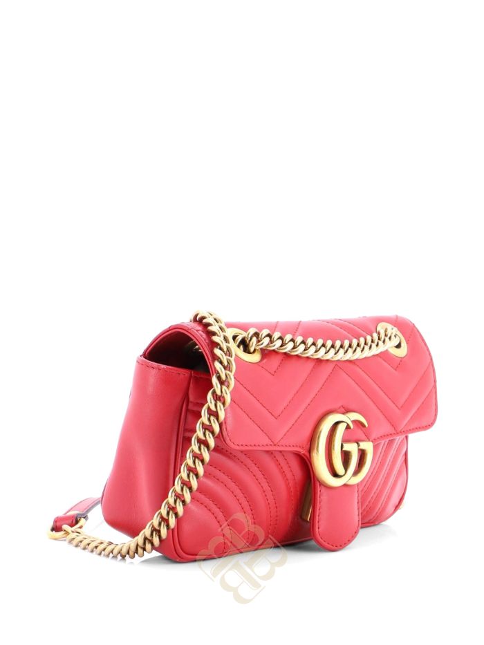 Túi đeo chéo Gucci GG Marmont Flap Bag Matelasse Leather Mini crossbody bag HLOYTV9OWIVVKE8L 2026 Túi đeo chéo Gucci GG Marmont Flap Bag Matelasse Leather Mini crossbody bag HLOYTV9OWIVVKE8L