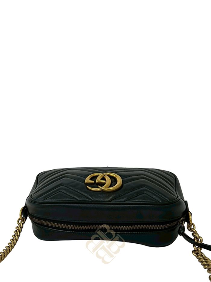 Túi đeo chéo Gucci Small GG Marmont Matelasse Calfskin crossbody bag TXEJNUW8XDV6GUR8 2026 Túi đeo chéo Gucci Small GG Marmont Matelasse Calfskin crossbody bag TXEJNUW8XDV6GUR8