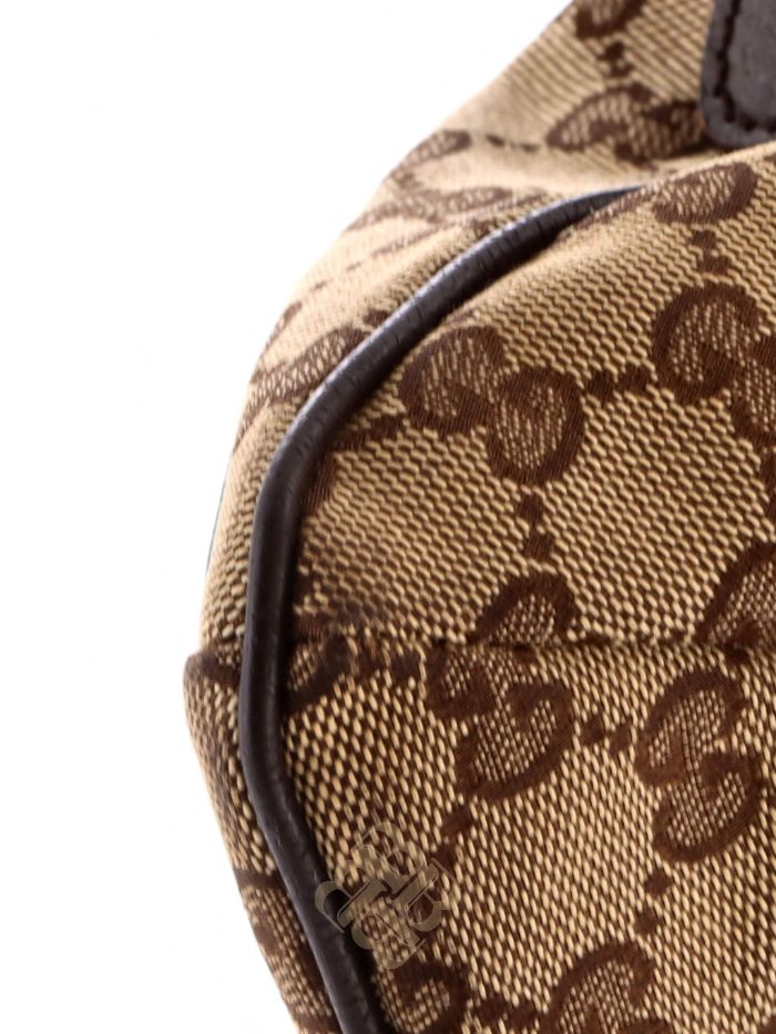 Túi đeo chéo Gucci Web Strap Messenger Bag GG Canvas Small crossbody bag E2LV53YWBYBZVVJK 2026 Túi đeo chéo Gucci Web Strap Messenger Bag GG Canvas Small crossbody bag E2LV53YWBYBZVVJK