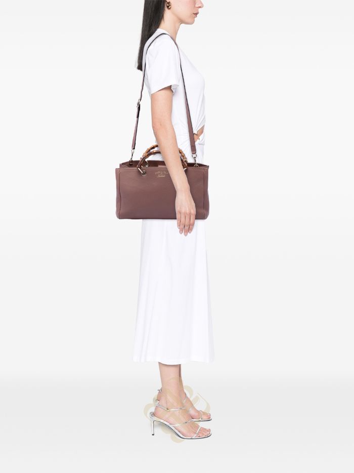 Túi xách đeo chéo Gucci Medium Calfskin Bamboo Shopper satchel YHPBZD31V792FMUH 2026 Túi xách đeo chéo Gucci Medium Calfskin Bamboo Shopper satchel YHPBZD31V792FMUH
