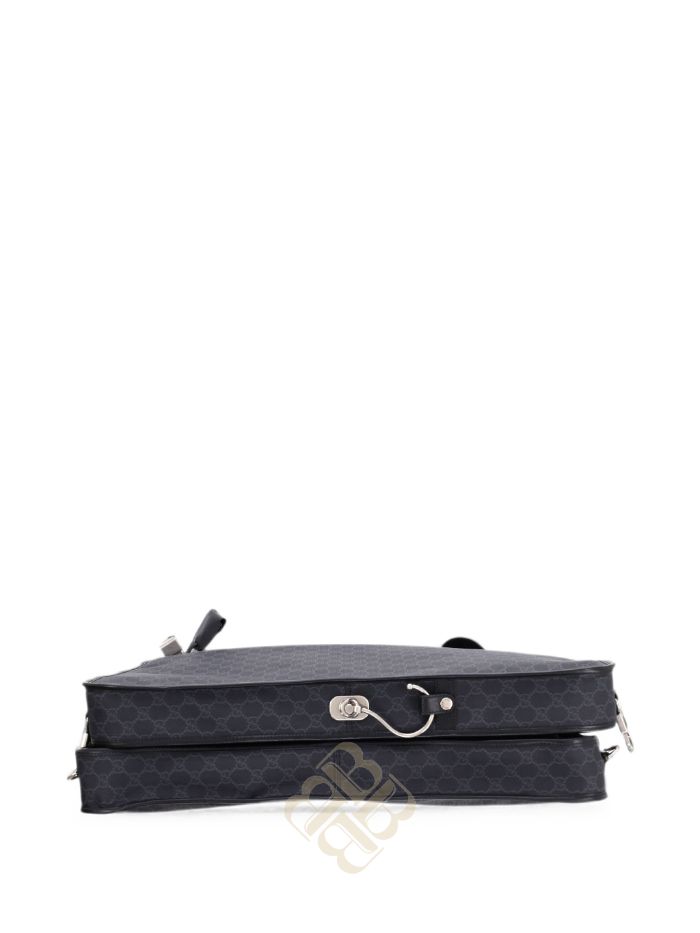 Túi xách Gucci Retro Interlocking G Garment Bag GG Coated Canvas travel bag S4LO0OE7K8XXKX5Y 2026 Túi xách Gucci Retro Interlocking G Garment Bag GG Coated Canvas travel bag S4LO0OE7K8XXKX5Y